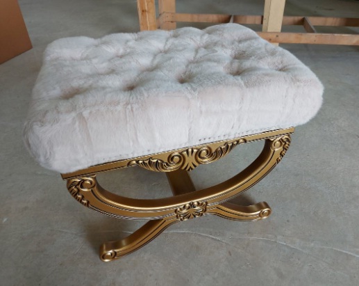 Puff Londres Dourado Envelhecido tec fornecido